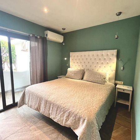 Mijas Costa - Beachside Apartment-B Sitio de Calahonda Luaran gambar