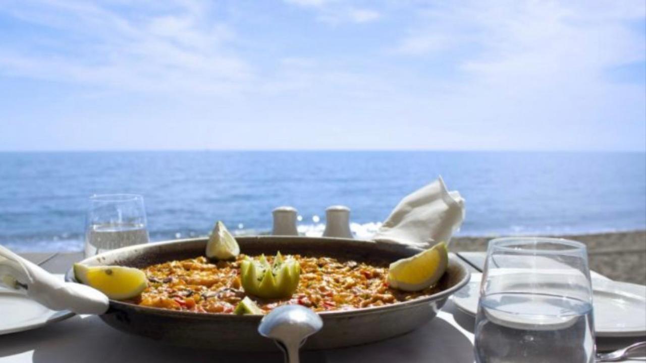 Mijas Costa - Beachside Apartment-B Sitio de Calahonda Luaran gambar